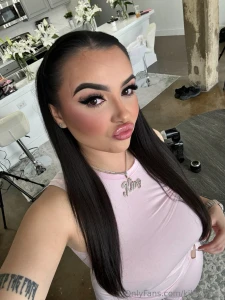 Sweet face naughty thoughts