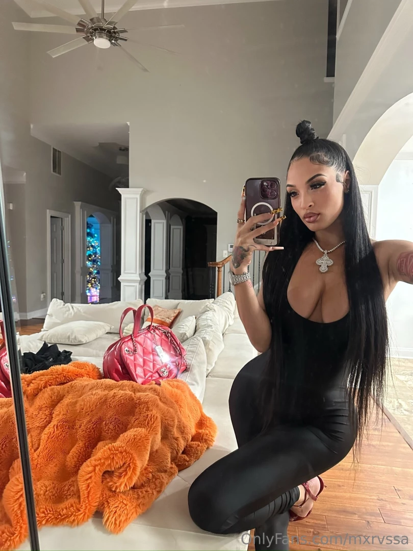 I m not just a pretty face but you already knew that 