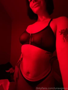 Spamming the fuck out of my feed today for da last day of the year ur