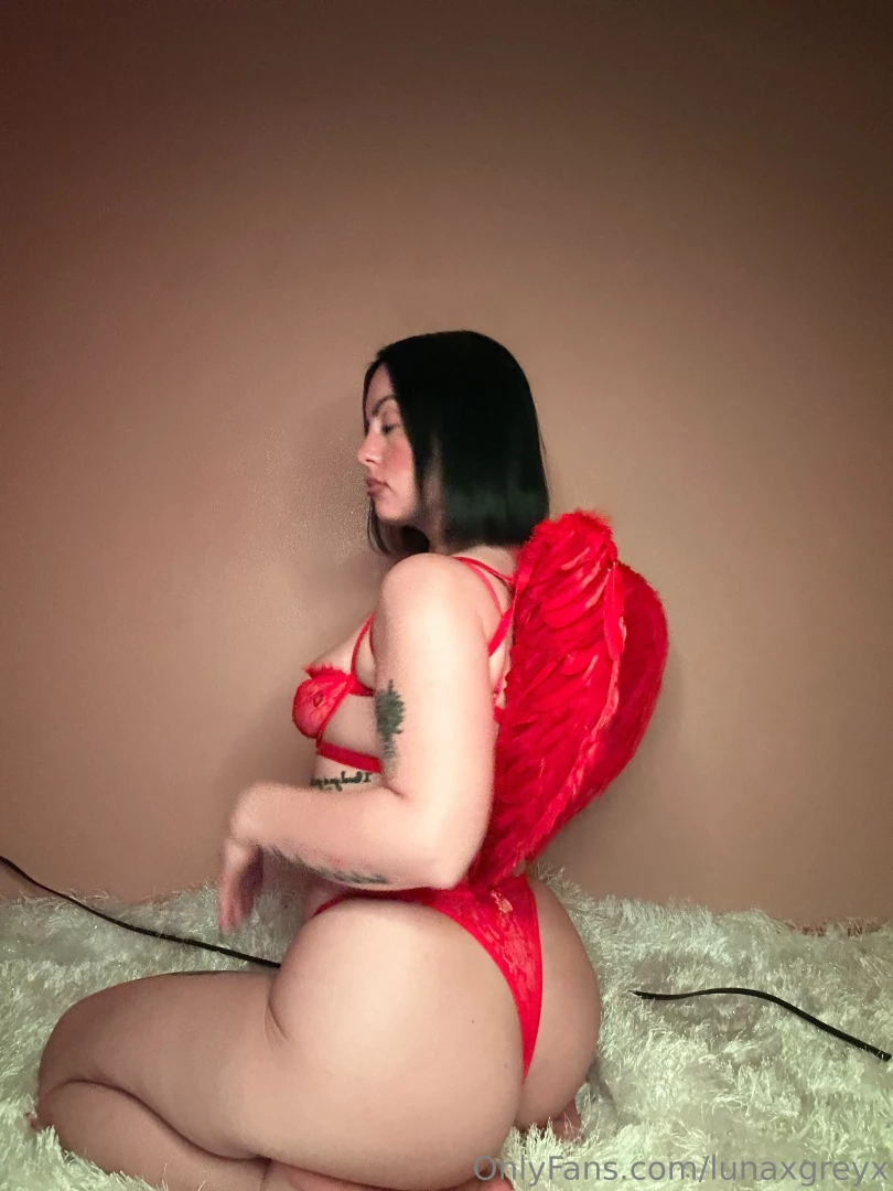 Happy valentine s dayyyyyy 