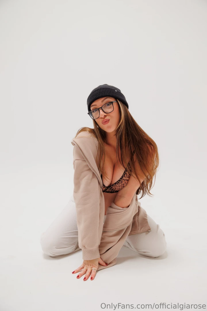 Officialgiarose part 3 
