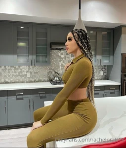 Wish i could wake up with your head in between my thighs hehe part 28