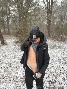 It s so cold outside