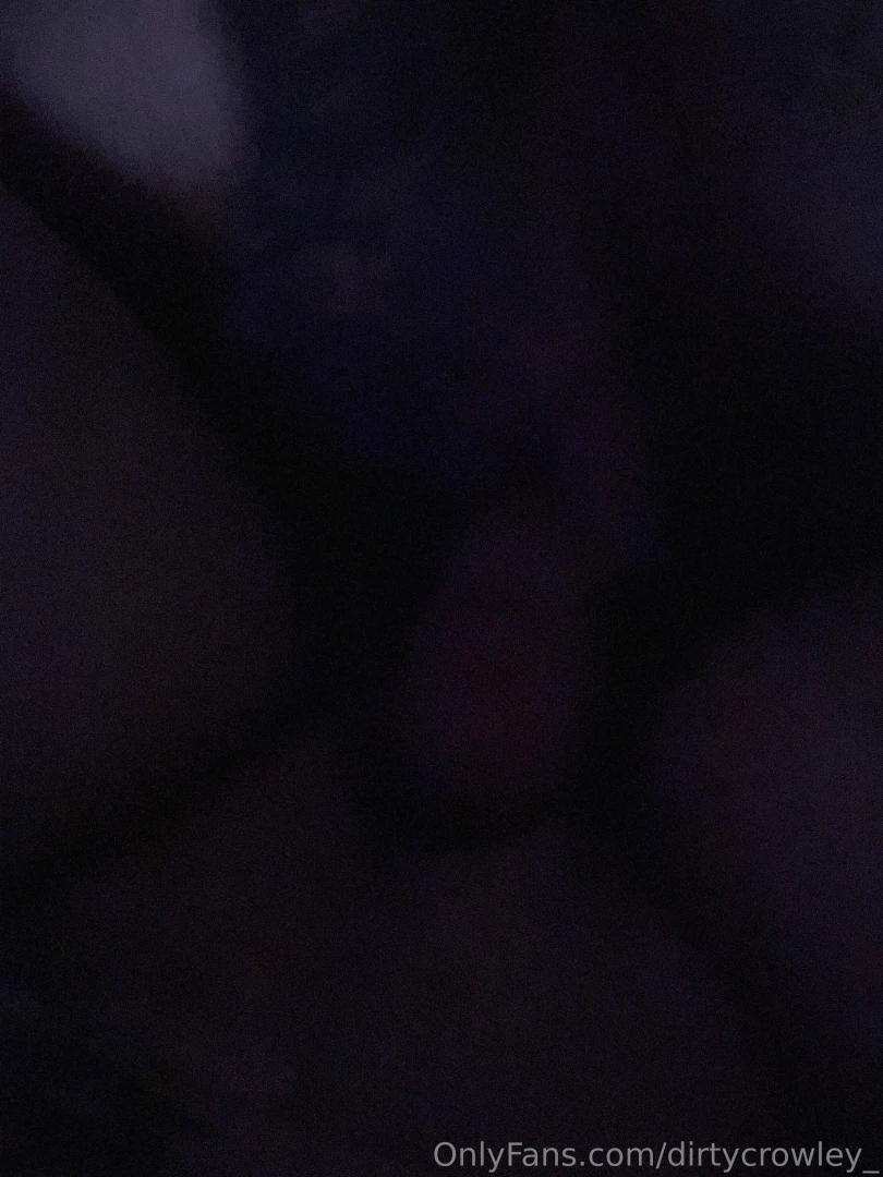 Os dejo este regalito de buenas noches que no se ve mucho pero es riqu 