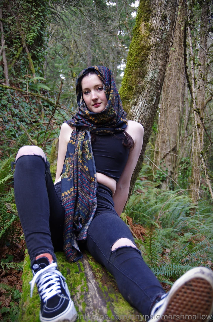 Had some real fun doing this forest nymph shoot let me know which is part 1 