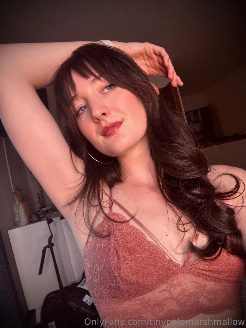 Just wanted to check in and say good morning cuties i ve got a pretty 