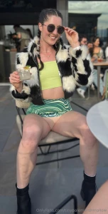 Hii just wanted to let ya know that i m back and that i missed you all