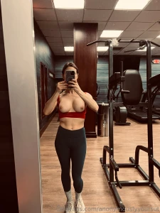 Christmas eve hotel gym selfie part 1