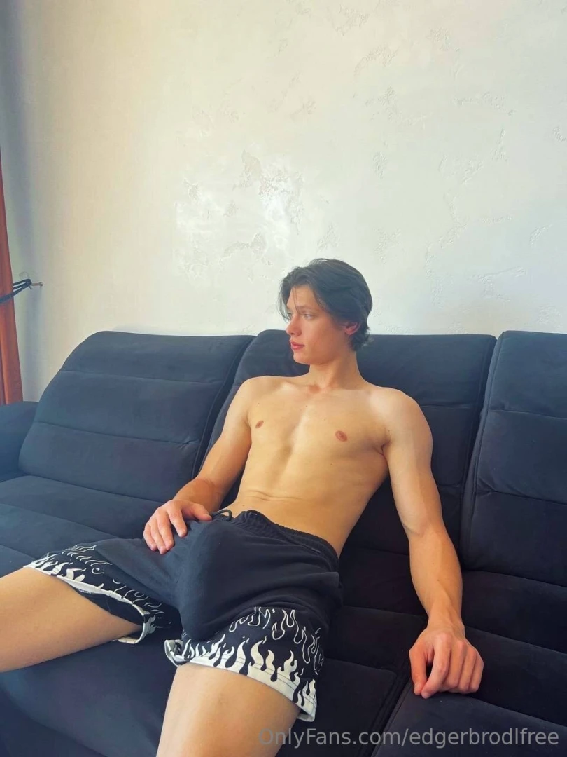 Eth_alpha he has 10 5 inch cock check out my hot friend he s 18 years part 18 