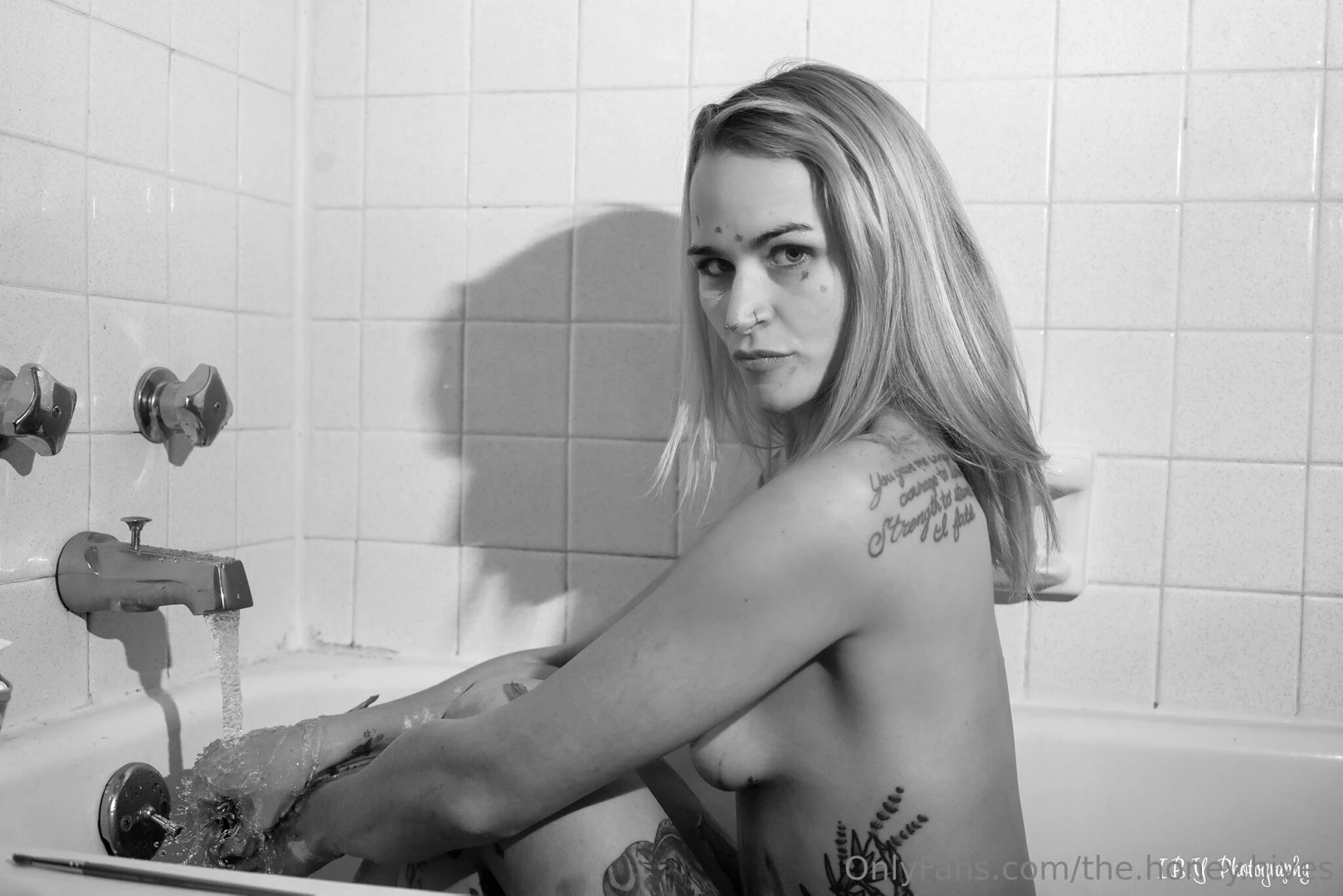 Don t be shy come on and buy i ve been real naughty getting paint all 