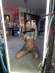 Fav shirt no panties gt