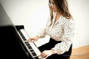 I want to share with you my new achievement today i learned to play