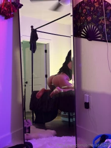 Love watching myself getting pounded in the mirror