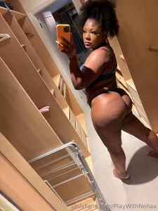 Are you an ass or titties kinda guy - you can only choose one