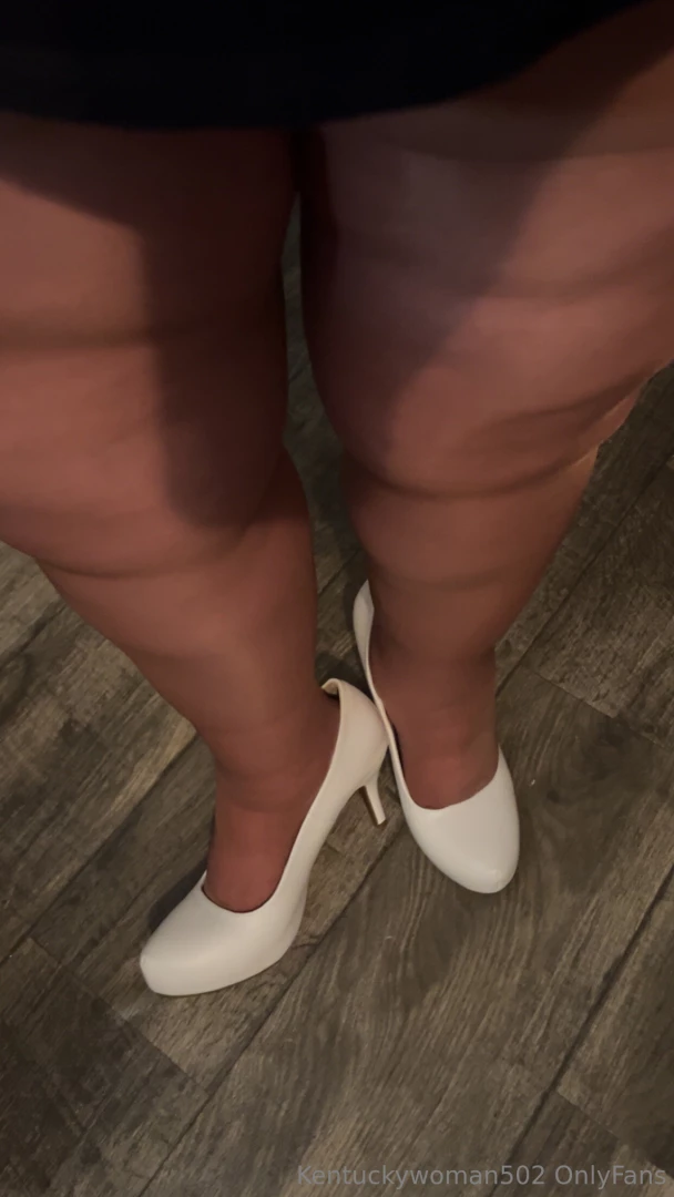 Scroll through my page do you like thick thighs bbw modern mature part 2 