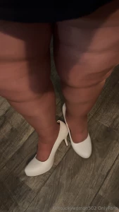 Scroll through my page do you like thick thighs bbw modern mature part 2