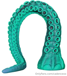 My new toysss eekkkk get exciteddddd comment below what vids you want