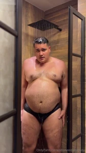 Who s going to join me in the shower and soap up my belly i look huge