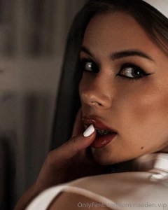 The beauty of a woman s gaze is a magic that can speak without words