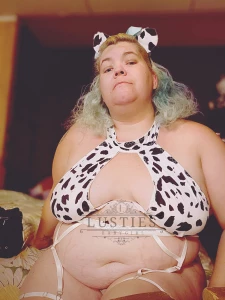 Hot damn the milk maid is back in action i ll be doing a solo video