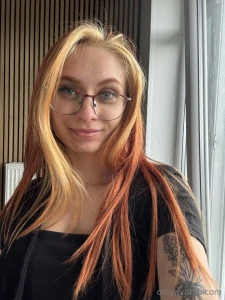 She s sweet she s spicy and she s online jess is waiting for you https