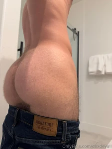 Busting out my jeans