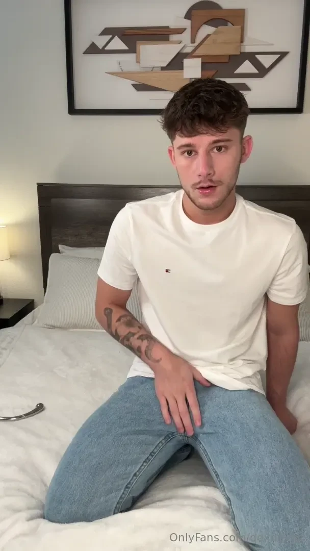 Felt so good jerking off and using this toy 