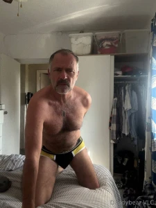 Daddys feeling super horny tonight send me a tip and let me rate that