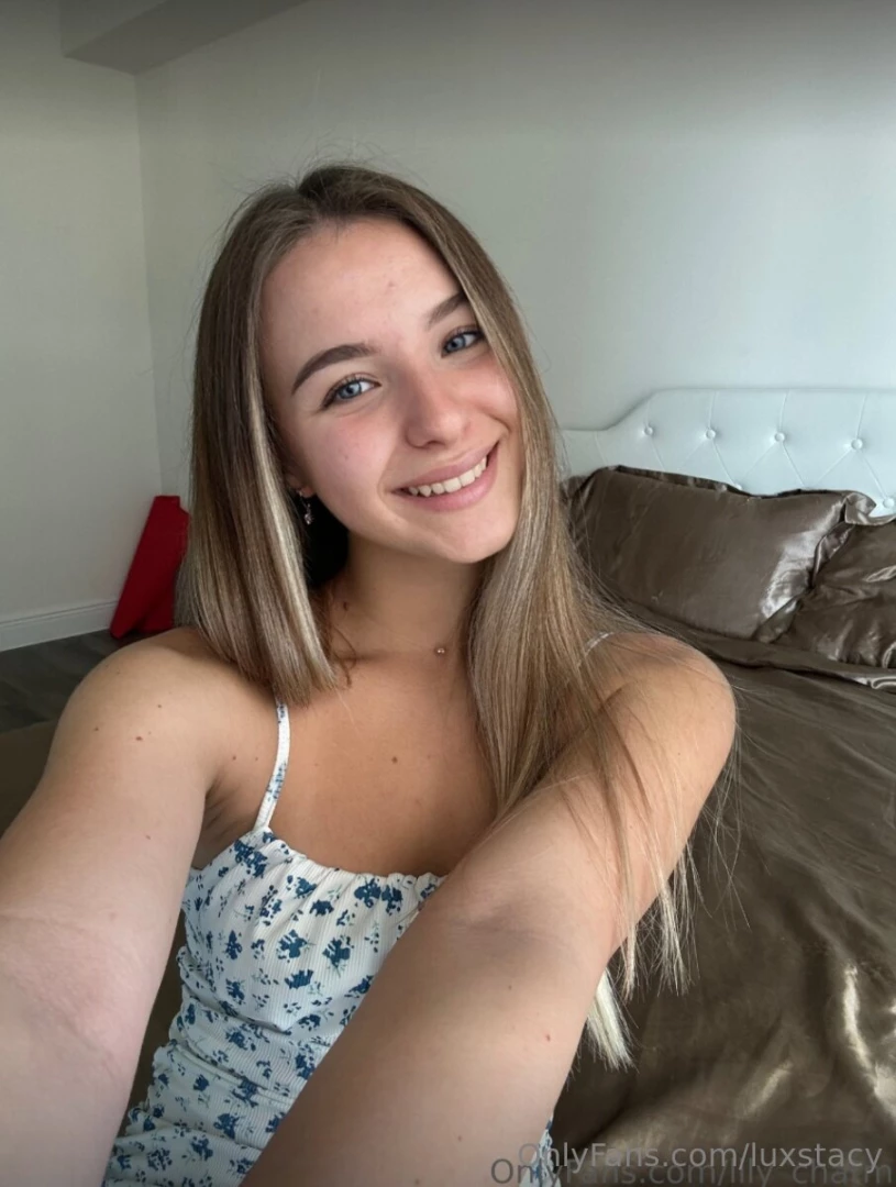 Lily_charm is wet right now my bestfriend loves to watch men cum she s part 3 