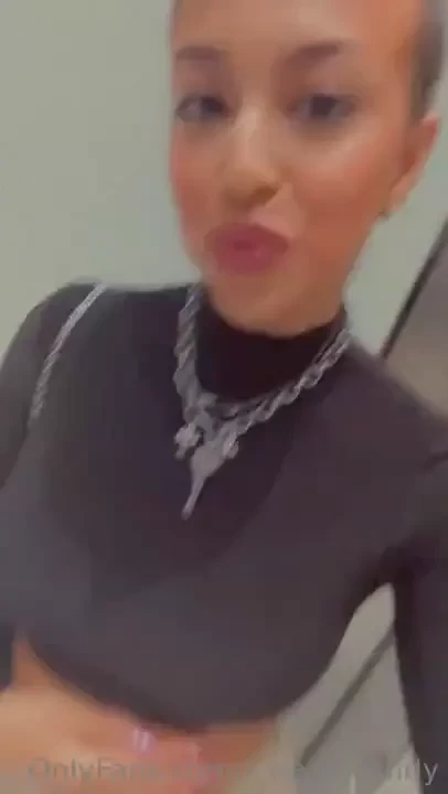 Let s grab some dinner 