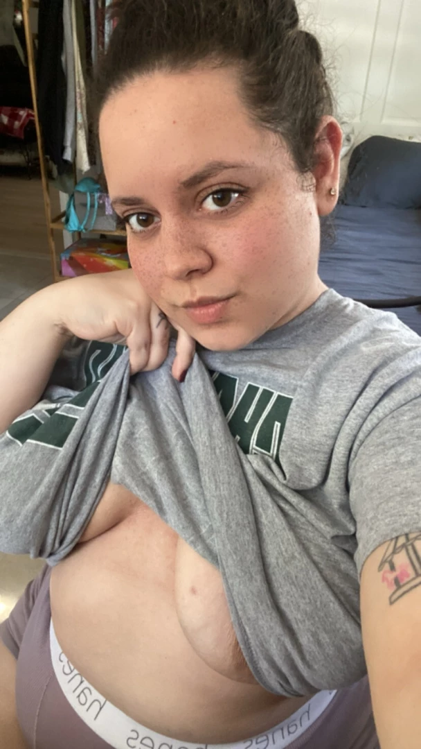 Can i show you my big boobs while i study 