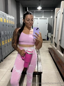 Pr v jdu z posilovny a ek m na tvoji zpr vu