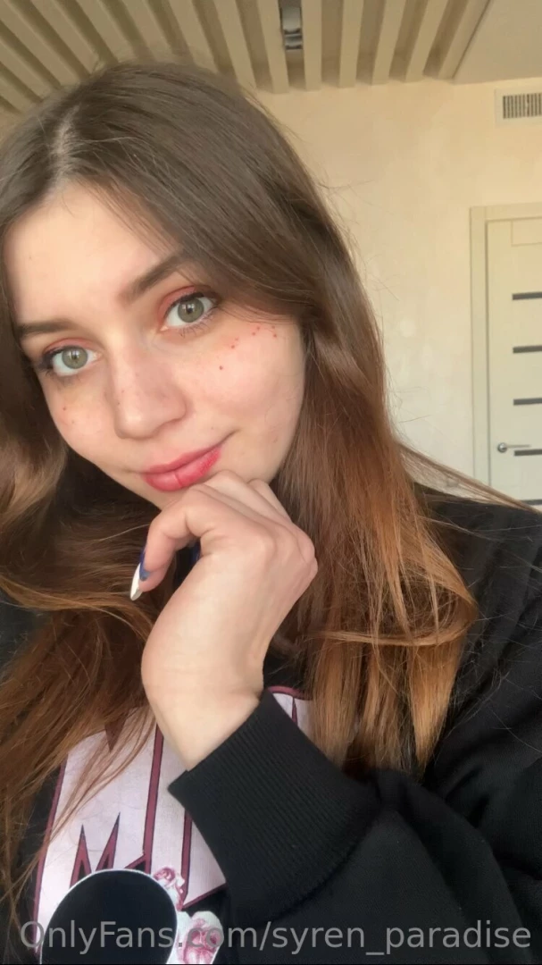 Hello my darlings it s so overcast outside today it s just 