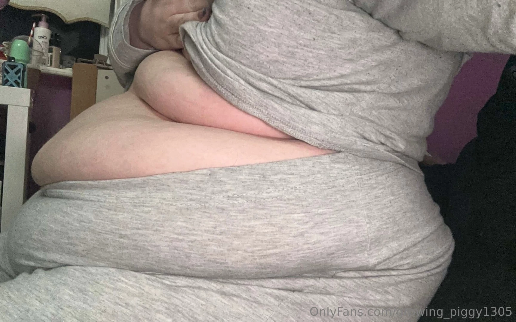 Piling on the pounds for you baby feeling very round part 1 