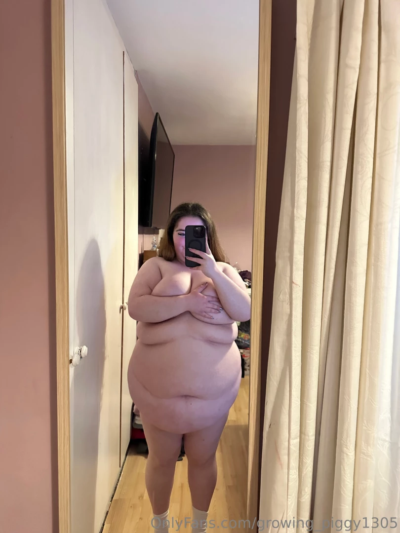 Just an update belly is starting to round out a lot more the roll part 3 