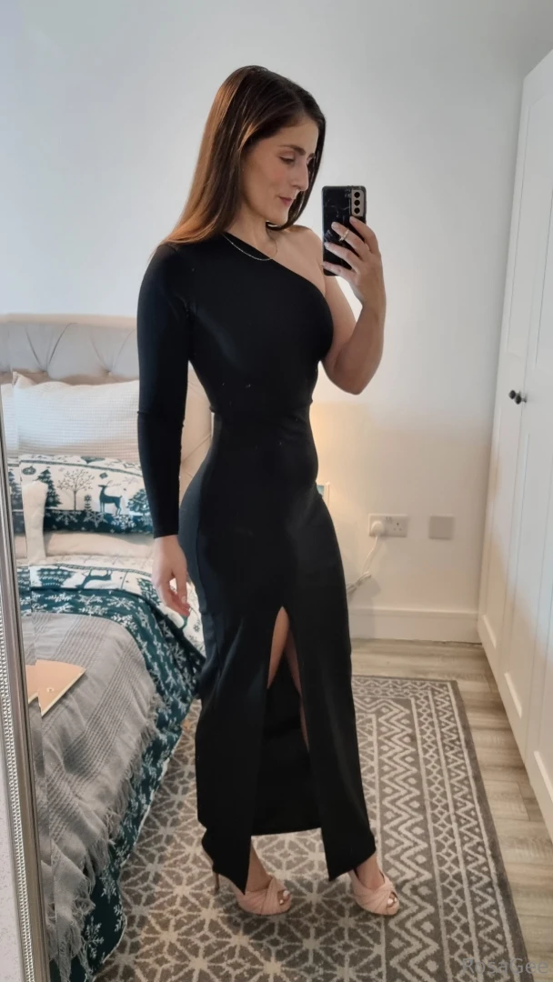 Tis the season to get gussied up had a xmas party on friday night amp part 1 