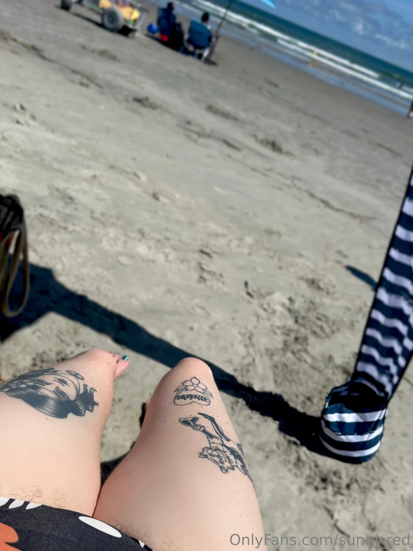 Back from my beach trip now time to get the house ready for big collab 