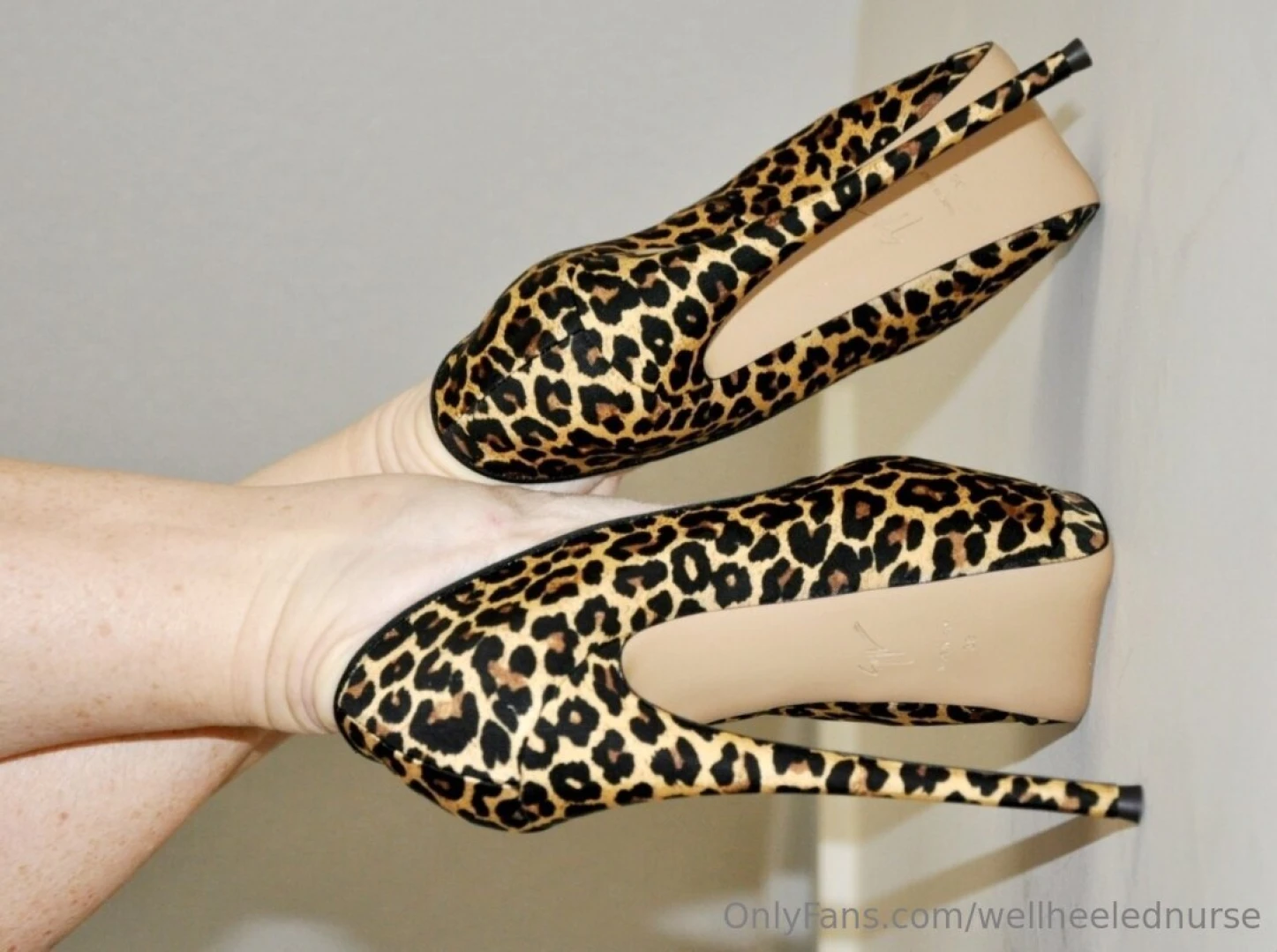 Another view of the 6 inch 150mm giuseppe zanotti highheels 