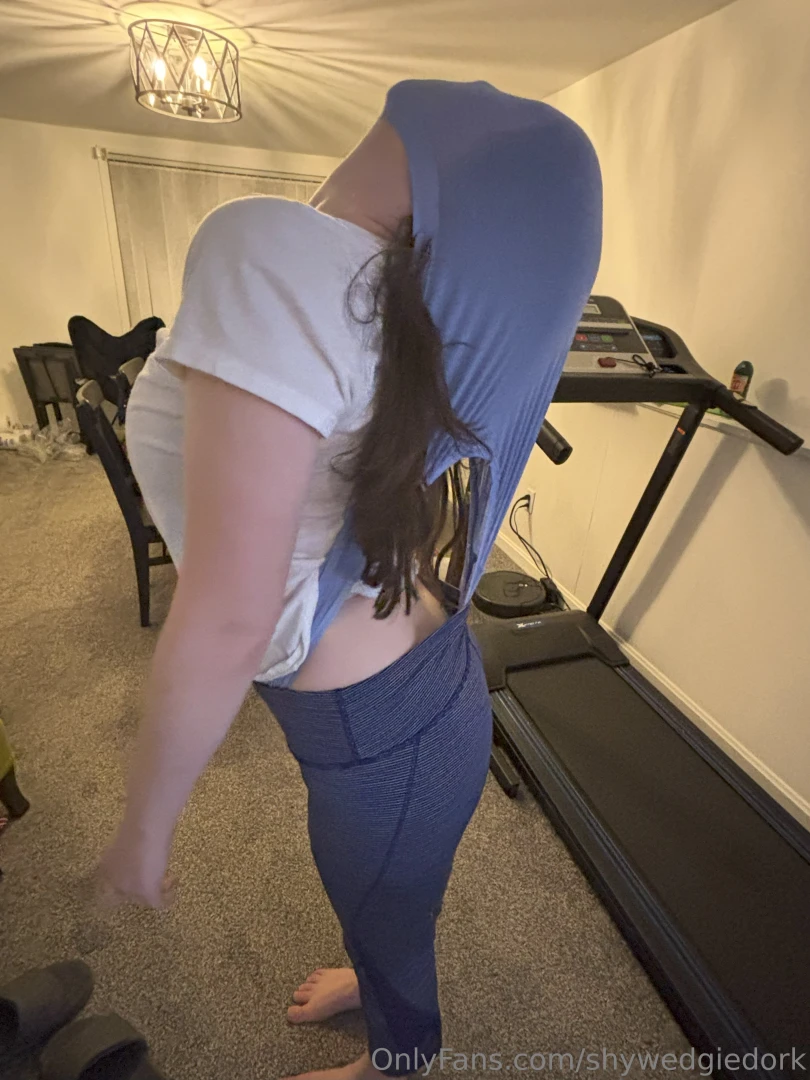 Enjoy these tight atomic pics another 20 minute public wedgie video part 5 