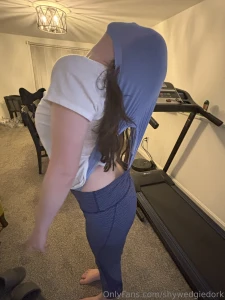 Enjoy these tight atomic pics another 20 minute public wedgie video part 5