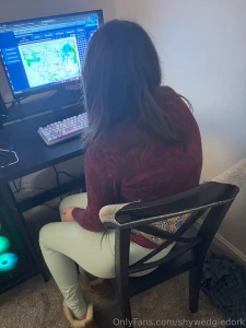 Surprise post shy s short lived 2 min dangling wedgie is coming out