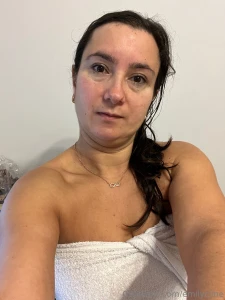 I wish you a good night and hope that you wake up with a hard one