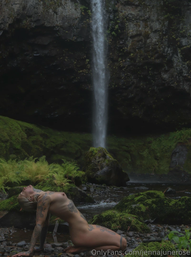 Some outside nudies from my recent trip i ll drop part 2 of these part 6 