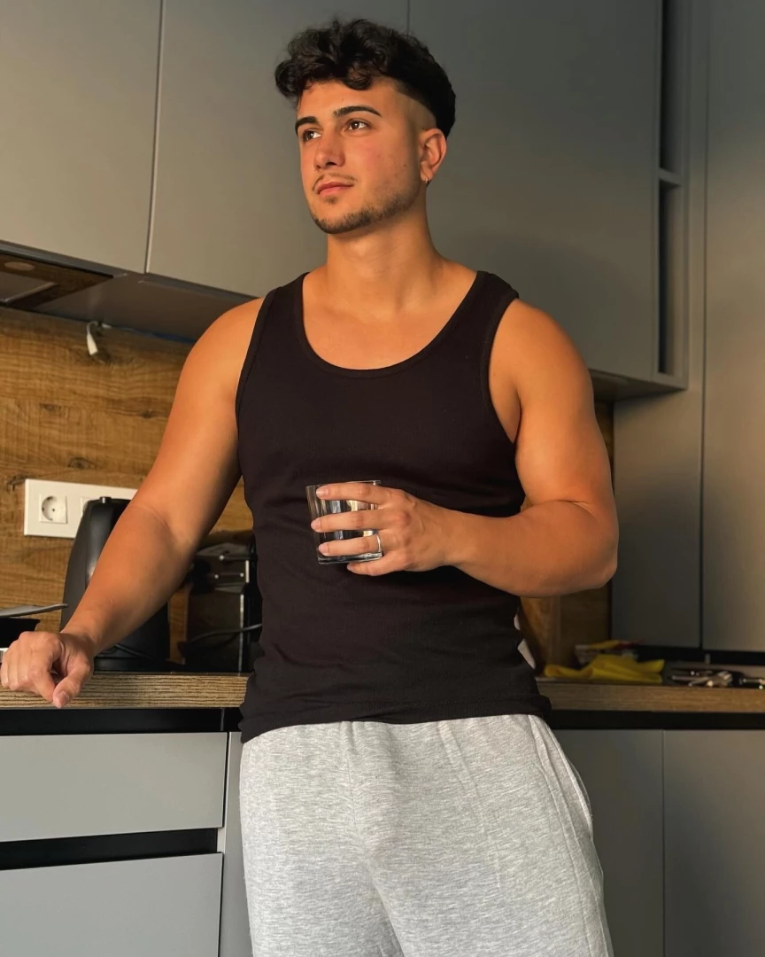 Do you want some water 