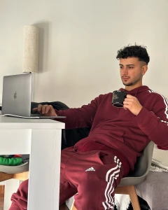 Chatting with you make me so hot