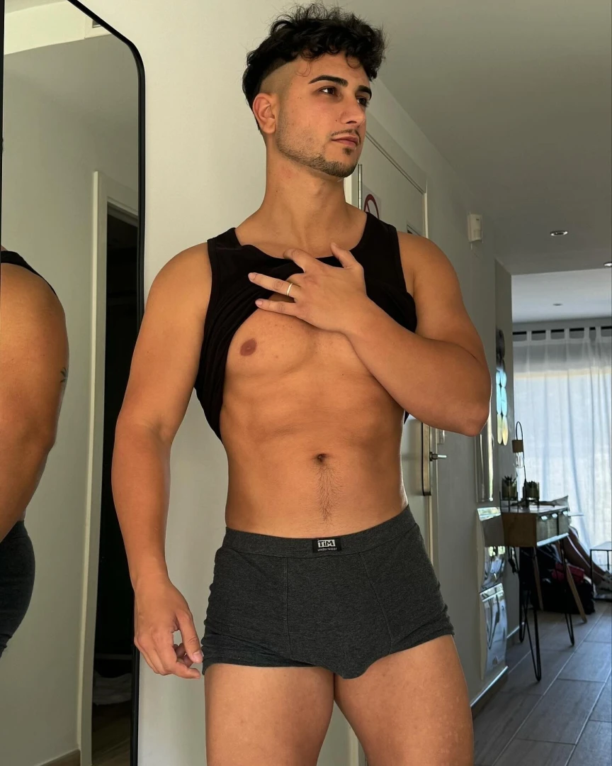 Dm me for videocall 