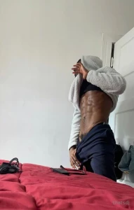 Twas the week before christmas be good and leave me gift streams this