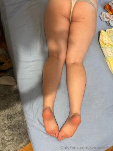 My big feet and my big ass enjoy