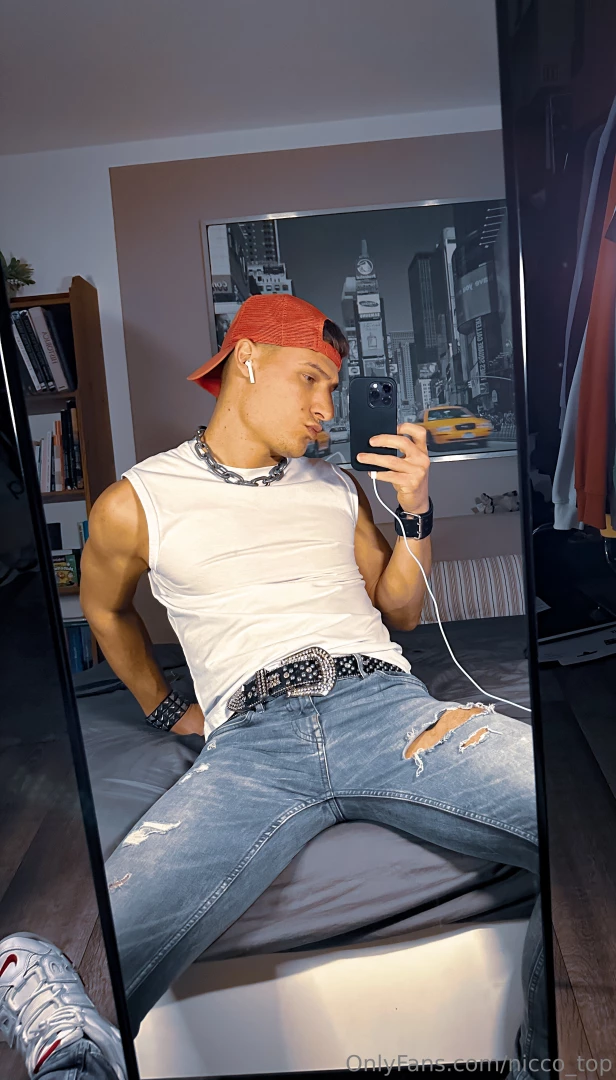 I m online and waiting for u 