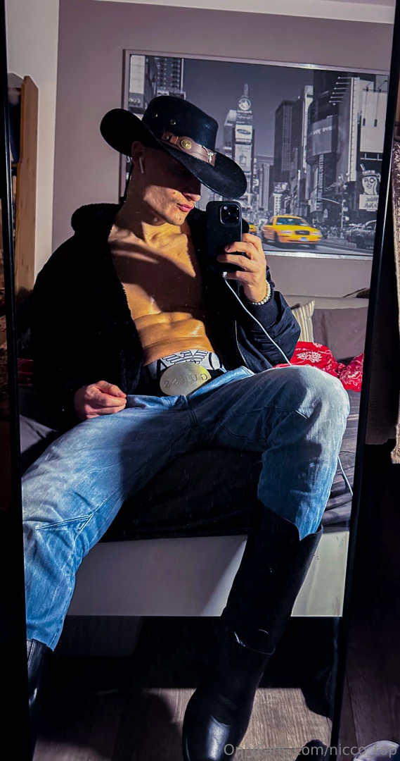 Wanna see your cowboy cum text me 